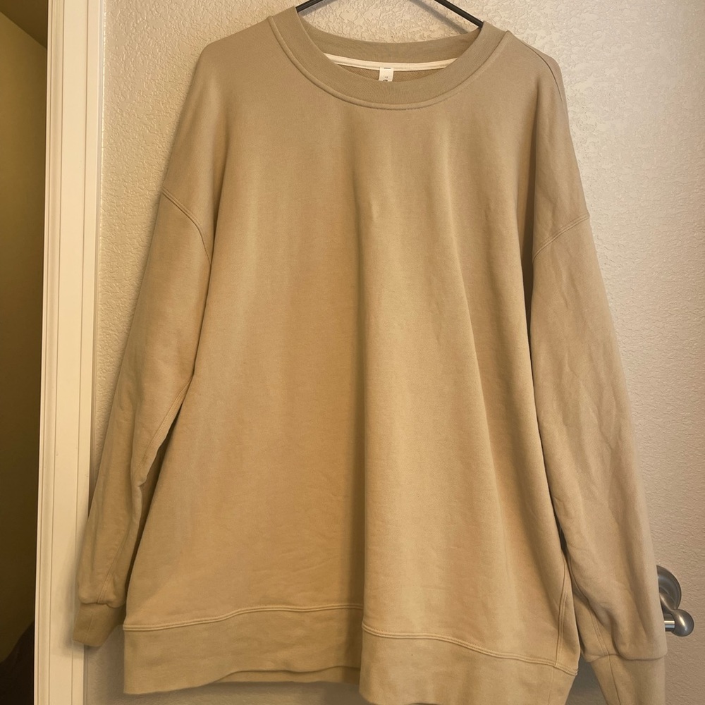 Perfectly Oversized Crew - image 1